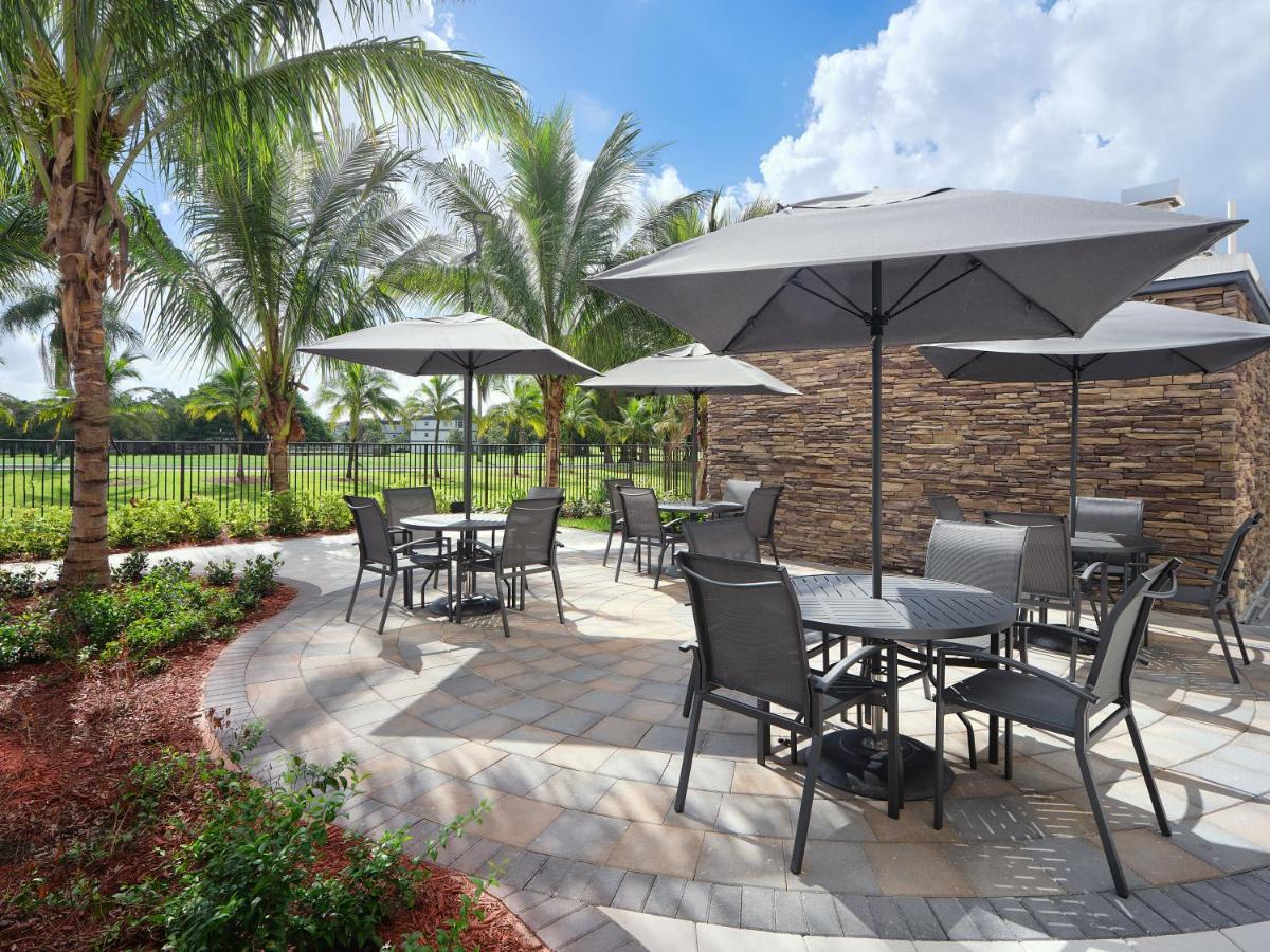 Fairfield Inn & Suites By Marriott Fort Lauderdale Northwest Tamarac Exterior foto
