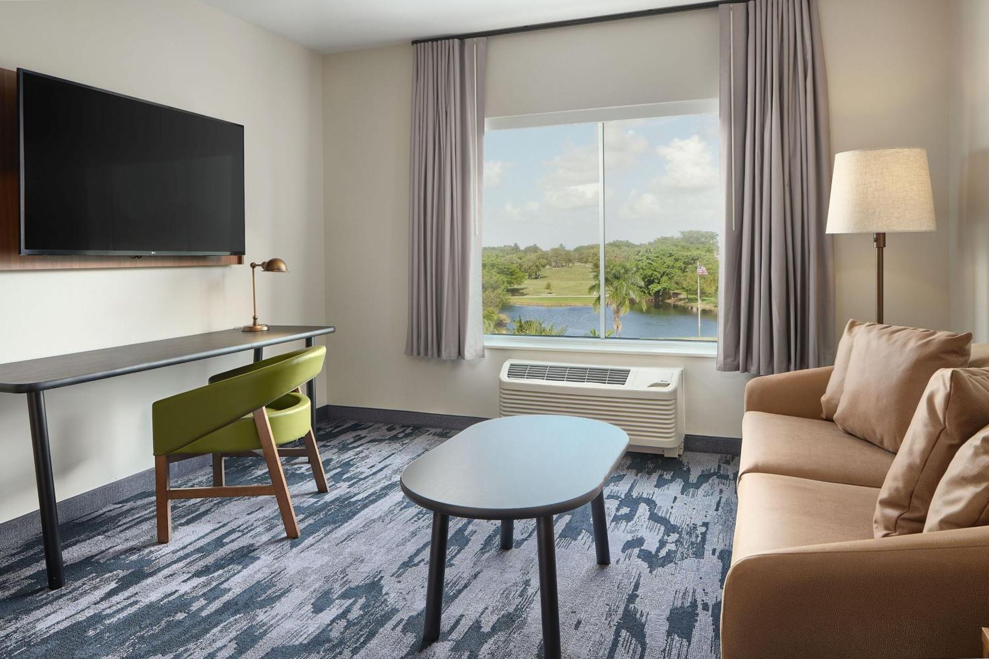 Fairfield Inn & Suites By Marriott Fort Lauderdale Northwest Tamarac Exterior foto